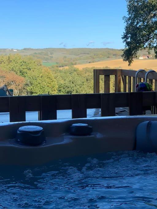 Gite A La Ferme Avec Jacuzzi Et Piscine Chauffee Saint-Felix-de-Tournegat Εξωτερικό φωτογραφία